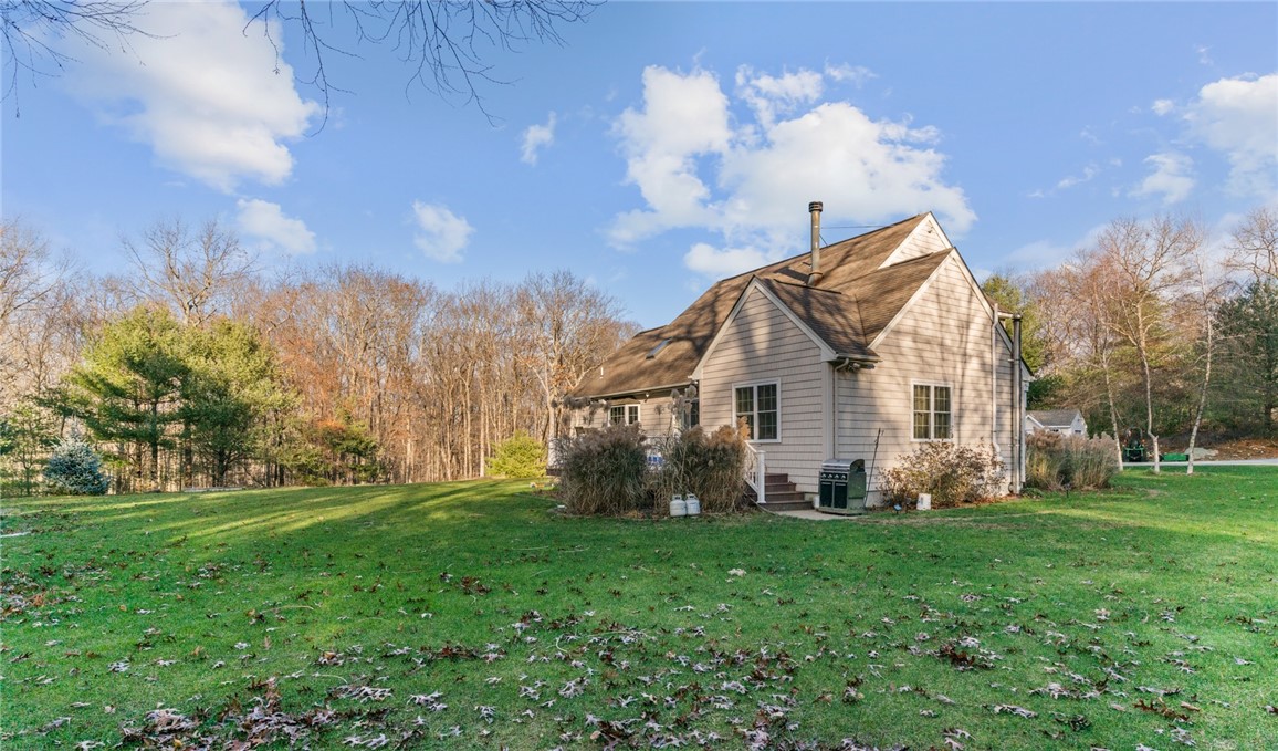 413 Hope Furnace Road Hope, RI 02831 - Photo 37 of 44