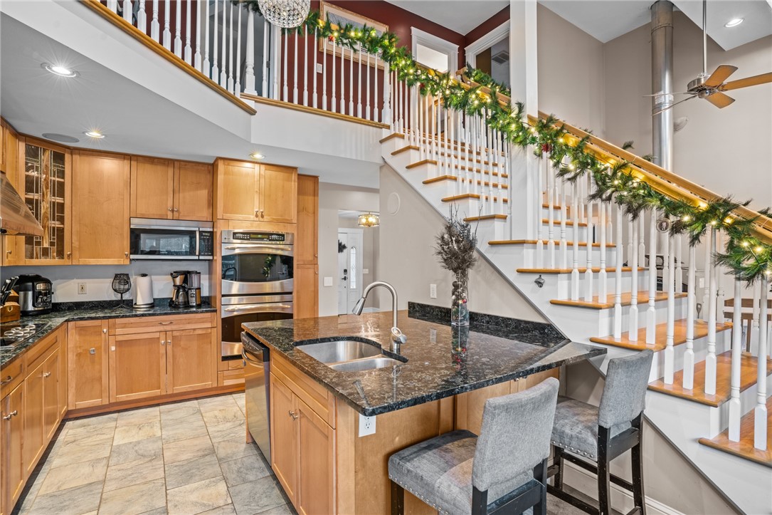 413 Hope Furnace Road Hope, RI 02831 - Photo 5 of 44