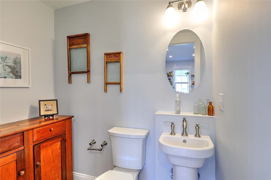 27 Sowamsett Avenue Warren, RI 02885 - Photo 22 of 50 1st Fl 1/2 Bath