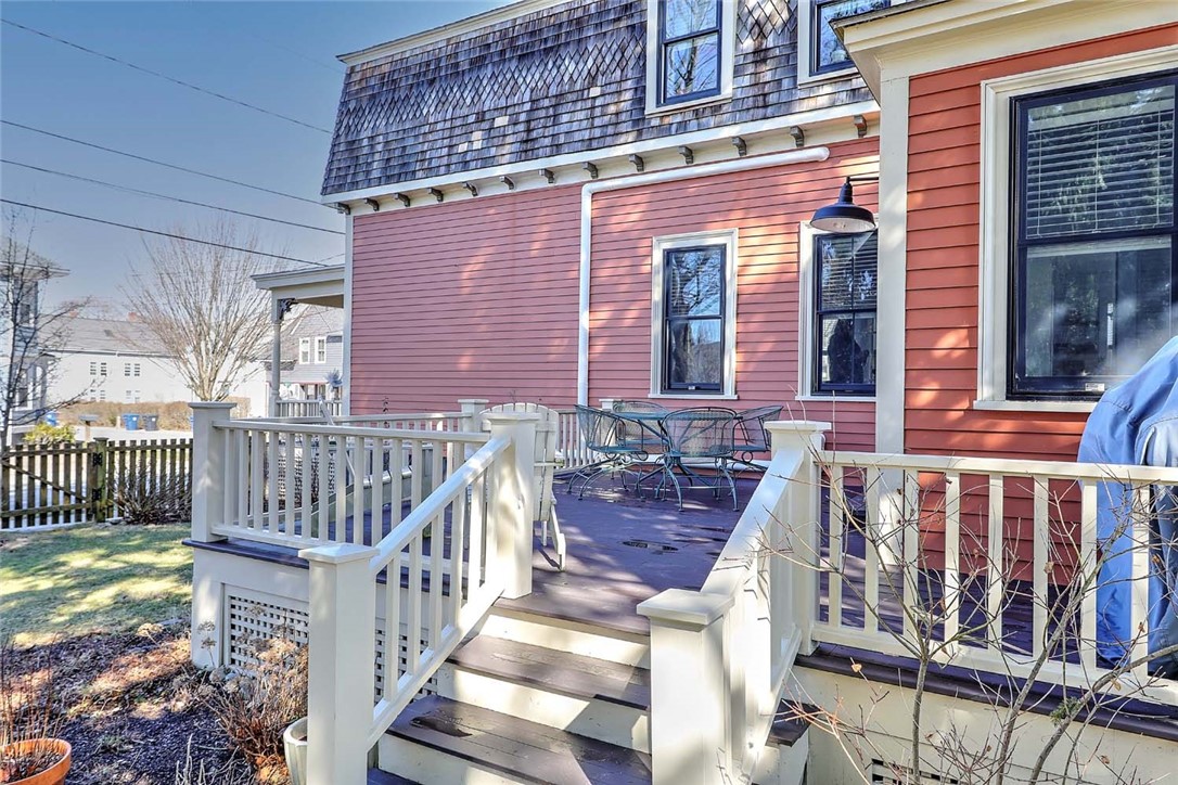 27 Sowamsett Avenue Warren, RI 02885 - Photo 42 of 50