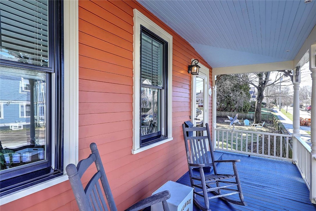 27 Sowamsett Avenue Warren, RI 02885 - Photo 5 of 50 Front Porch