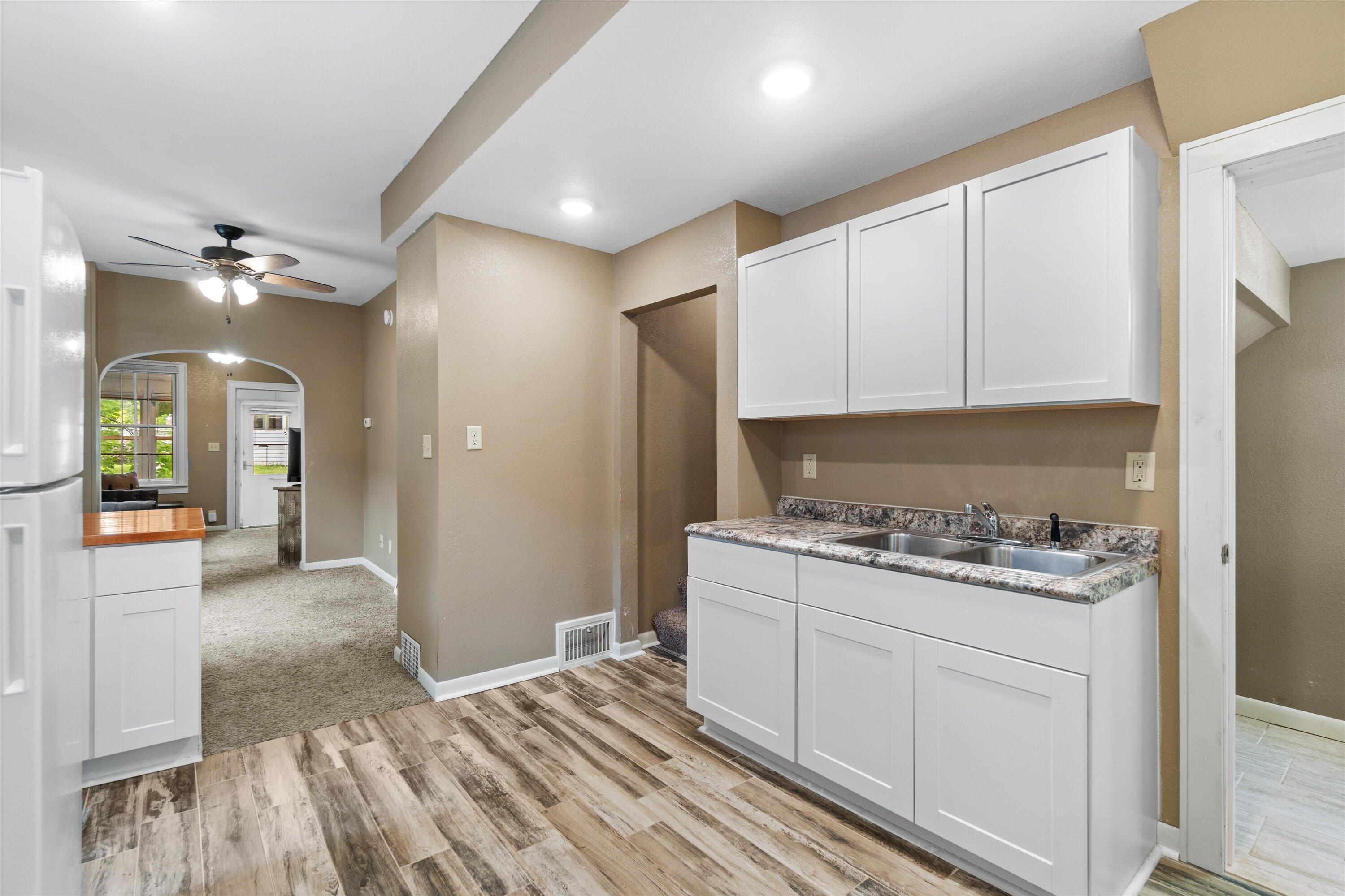 616 South 61st Street Milwaukee, WI 53214 - Photo 7 of 31 19-DSC03592