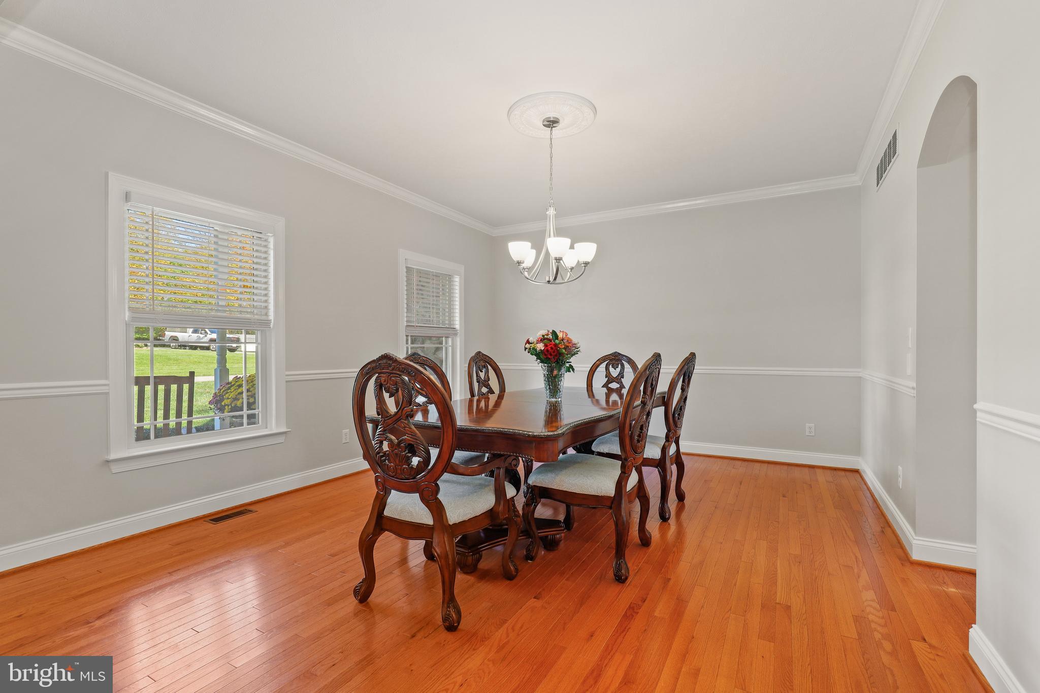 14543 Manor Road Phoenix, MD 21131 - Photo 13 of 75 Dining rm w/crown mldg and chair rail mldg