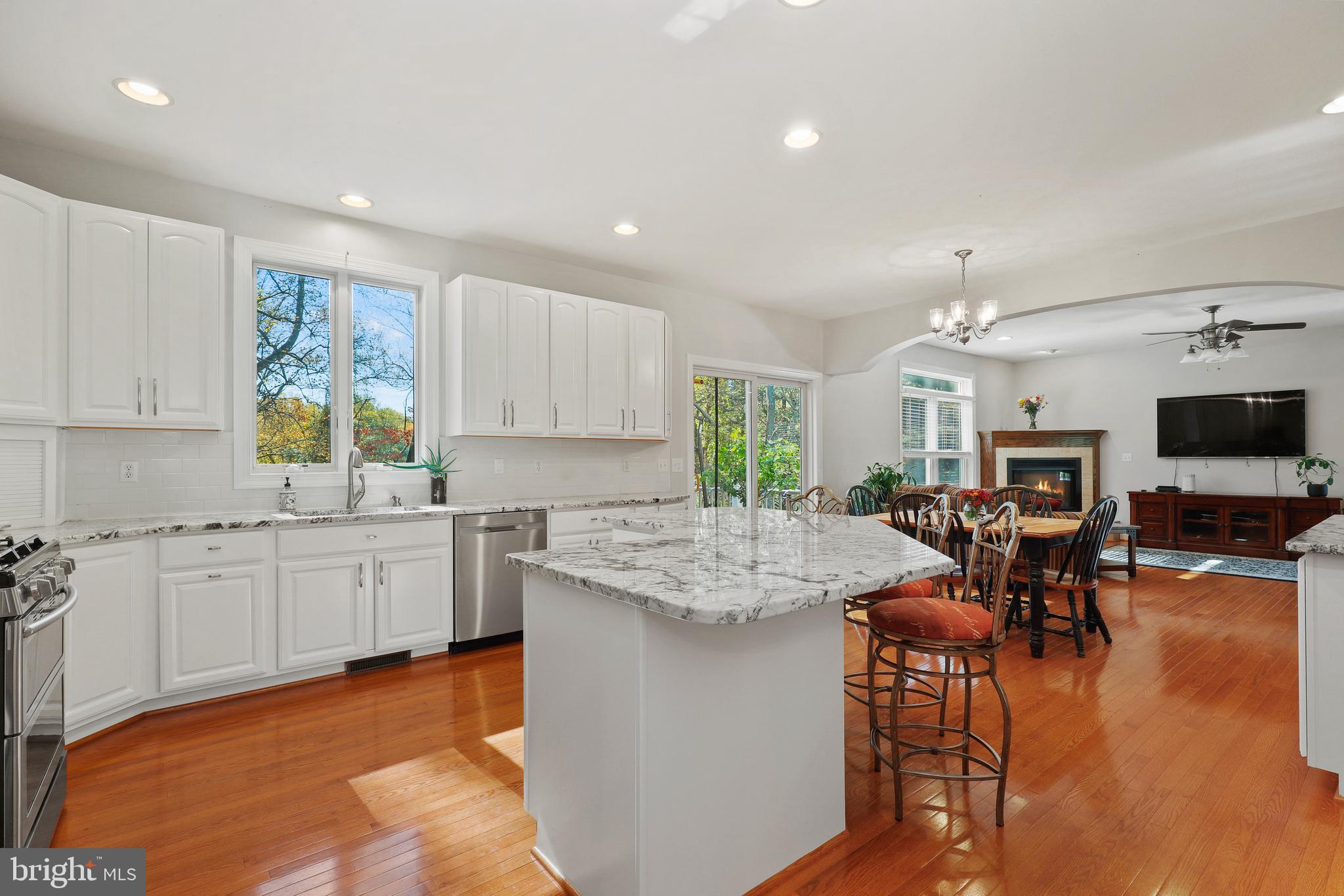 14543 Manor Road Phoenix, MD 21131 - Photo 15 of 75 Stainless steel appliances