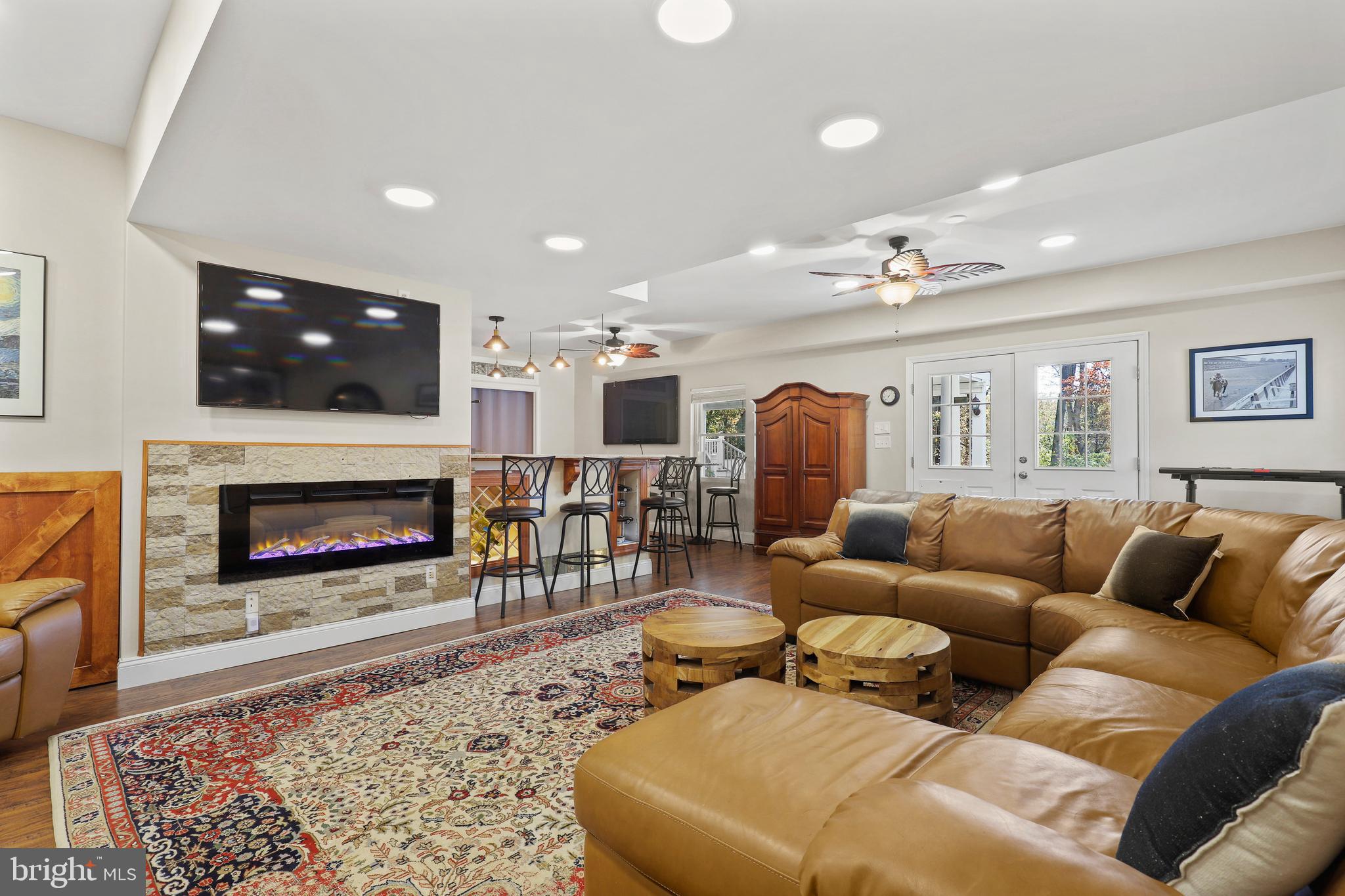 14543 Manor Road Phoenix, MD 21131 - Photo 41 of 75 Electric fireplace
