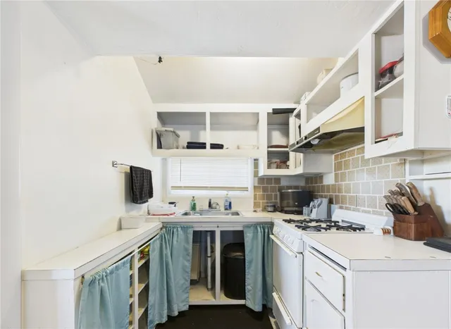 $599,900 | 6640 State Route 5, Bloomfield, NY 14469