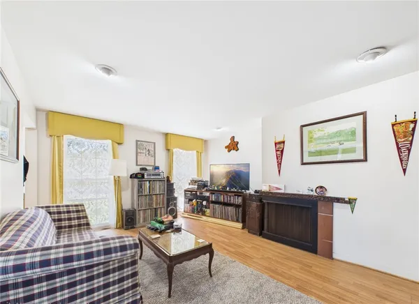 $599,900 | 6640 State Route 5, Bloomfield, NY 14469