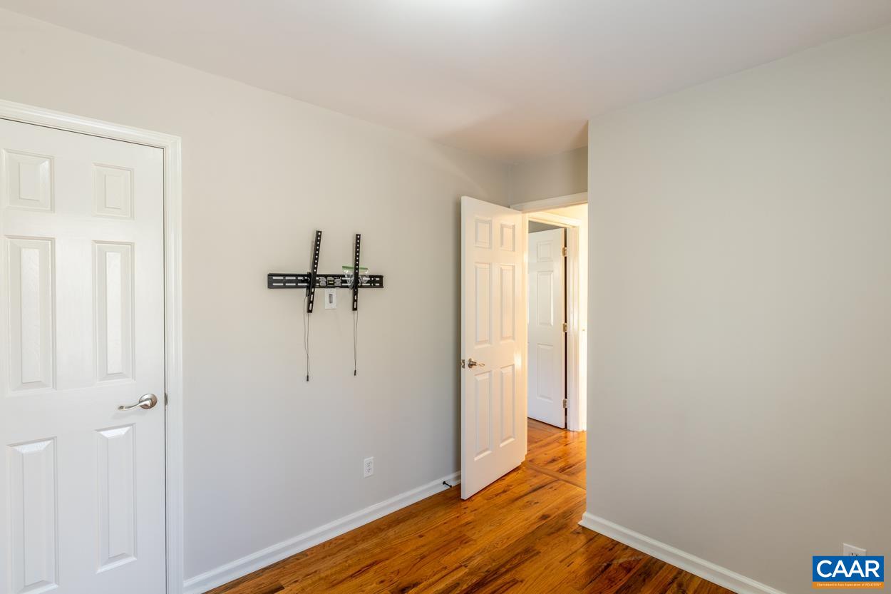 35 Zephyr Road Palmyra, VA 22963 - Photo 16 of 51 a view of a room with wooden floor