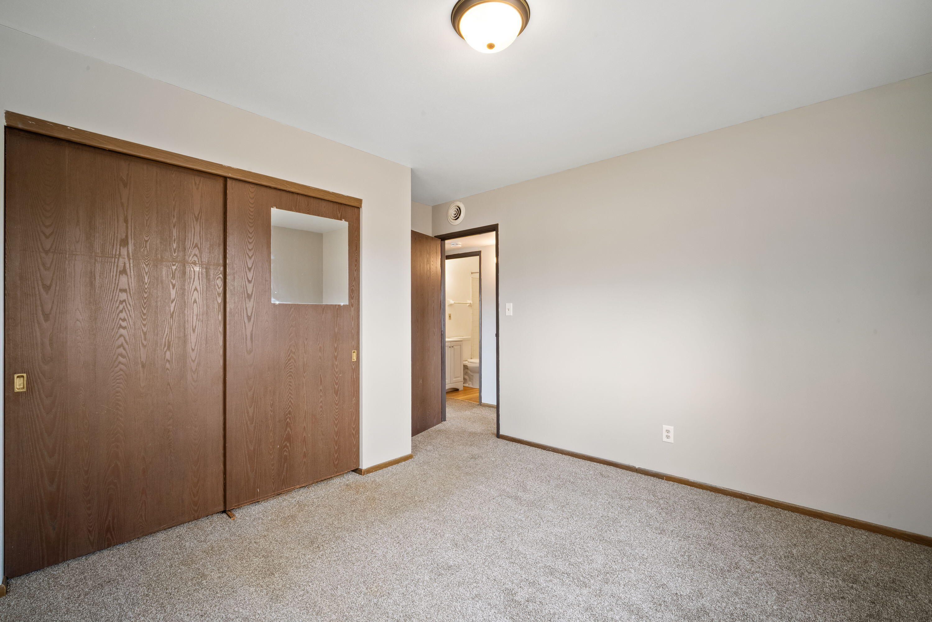 9015 North 96th Street Milwaukee, WI 53224 - Photo 11 of 19 Bedrook space