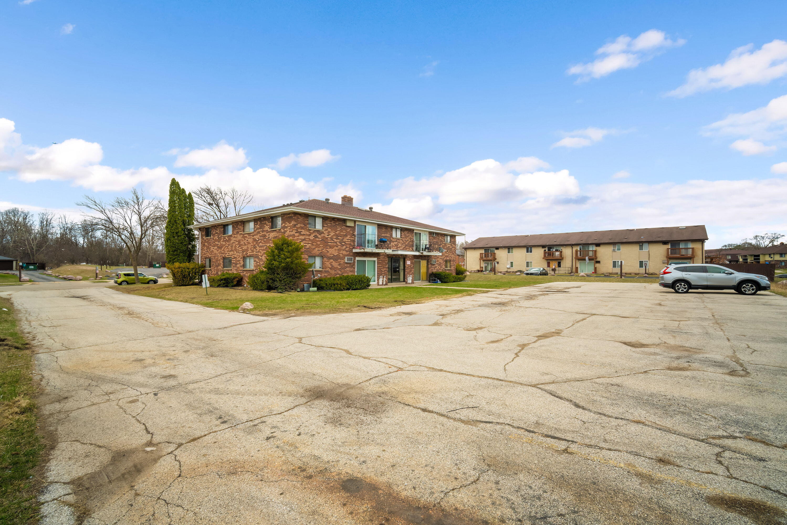 9015 North 96th Street Milwaukee, WI 53224 - Photo 15 of 19 Nice Large parking lot