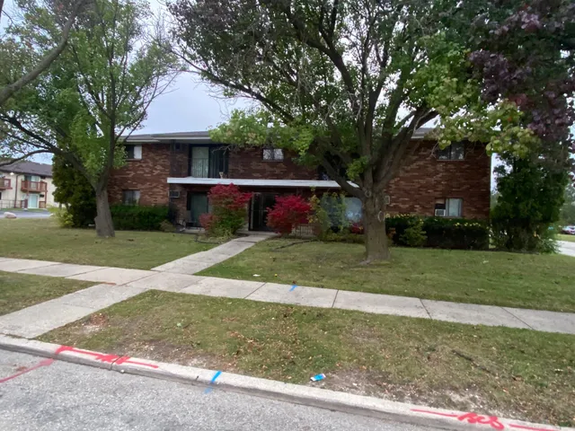 $739,900 | 9015 North 96th Street, Milwaukee, WI 53224