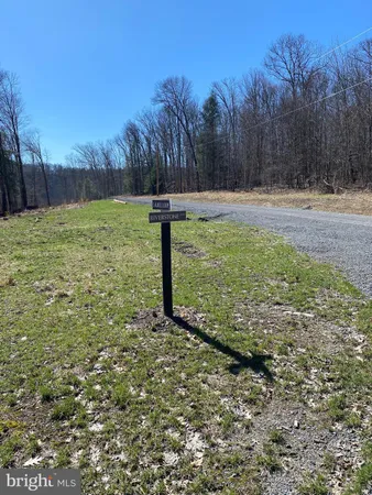 $218,500 | 53 Riverstone Landing, Unit 121, Bruceton Mills, WV 26525
