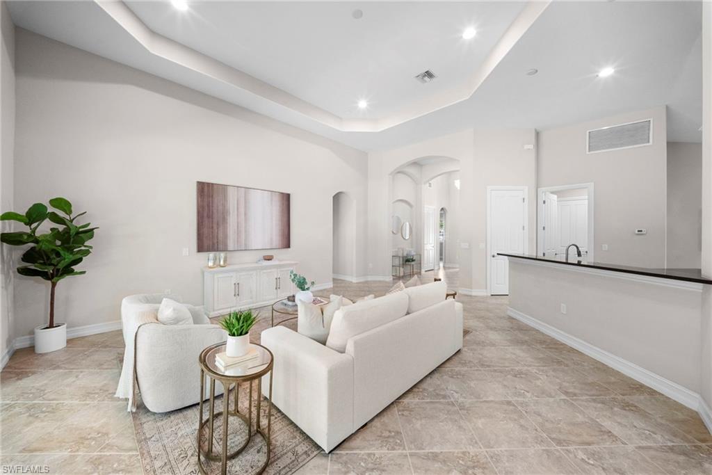 7267 Acorn Way Naples, FL 34119 - Photo 14 of 46 Gallery Image 14