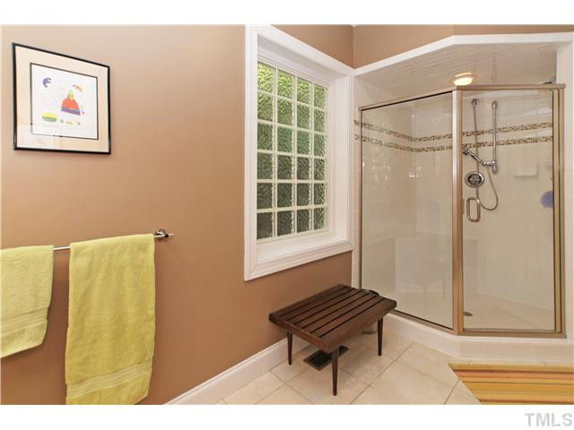 2827 Mayview Road Raleigh, NC 27607 - Photo 14 of 24 Master Bath/Spa