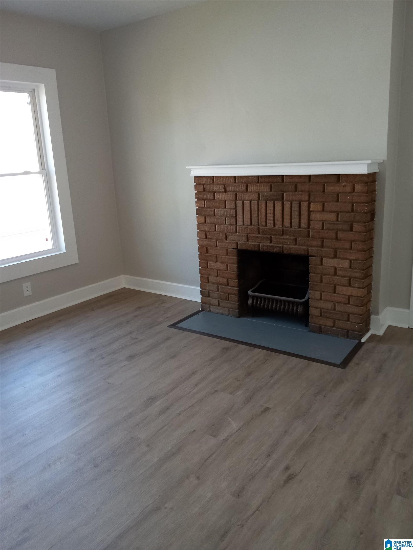 1133 14th Place Southwest Birmingham, AL 35211 - Photo 2 of 19