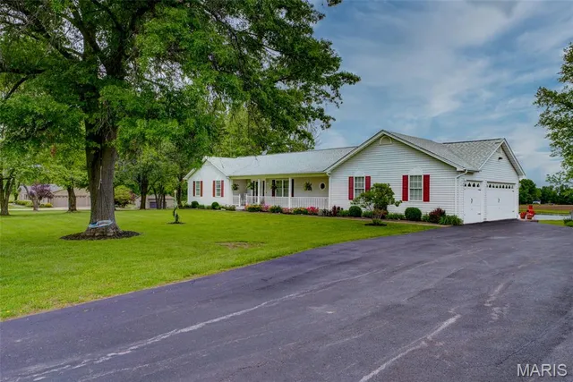 $1,199,000 | 4075 Hwy D, Defiance, MO 63341