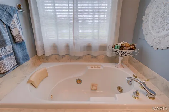 $1,199,000 | 4075 Hwy D, Defiance, MO 63341