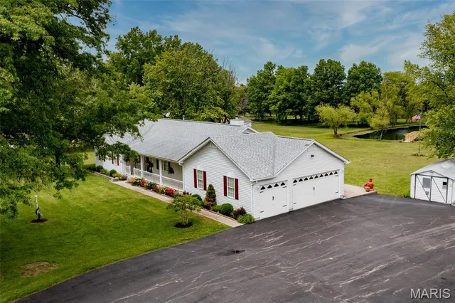 $1,199,000 | 4075 Hwy D, Defiance, MO 63341