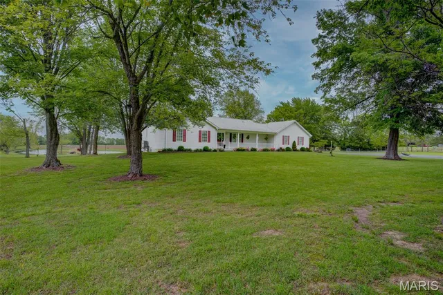 $1,199,000 | 4075 Hwy D, Defiance, MO 63341