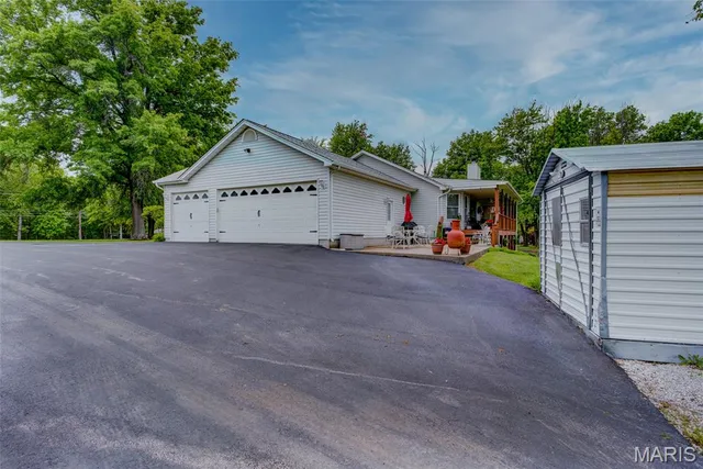 $1,199,000 | 4075 Hwy D, Defiance, MO 63341