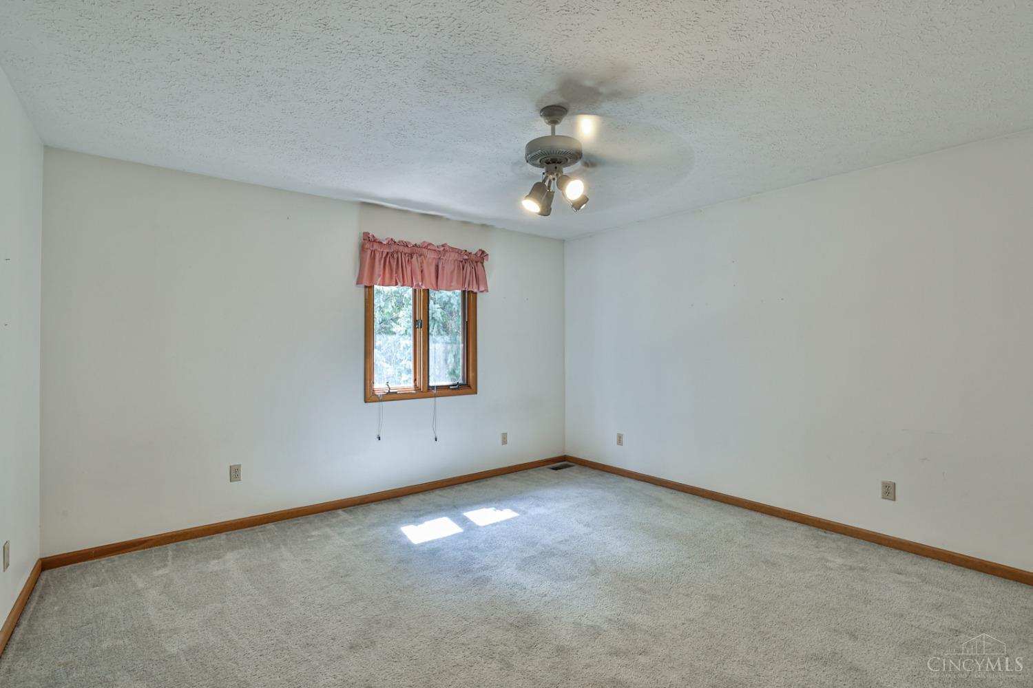 7399 Princeton Road Middletown, OH 45044 - Photo 20 of 43
