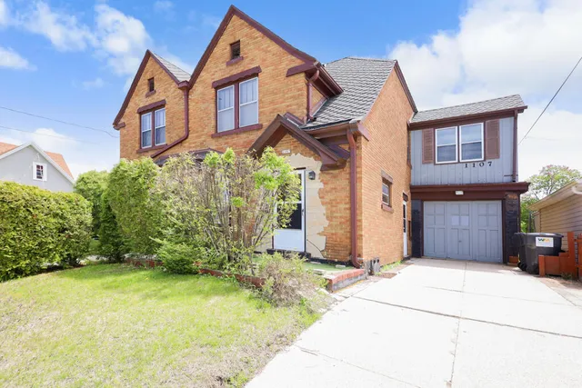 $169,900 | 1107 Columbus Street, Manitowoc, WI 54220