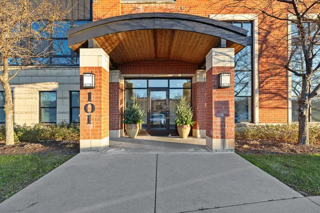 $445,000 | 101 St Olaf Avenue, Unit 312, Northfield, MN 55057