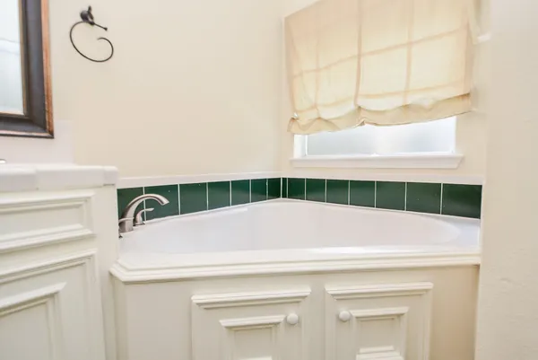 $2,000 | 21807 Windsor Castle Drive, Spring, TX 77388