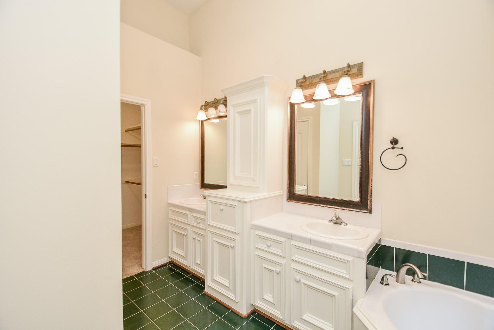 21807 Windsor Castle Drive Spring, TX 77388 - Photo 19 of 32