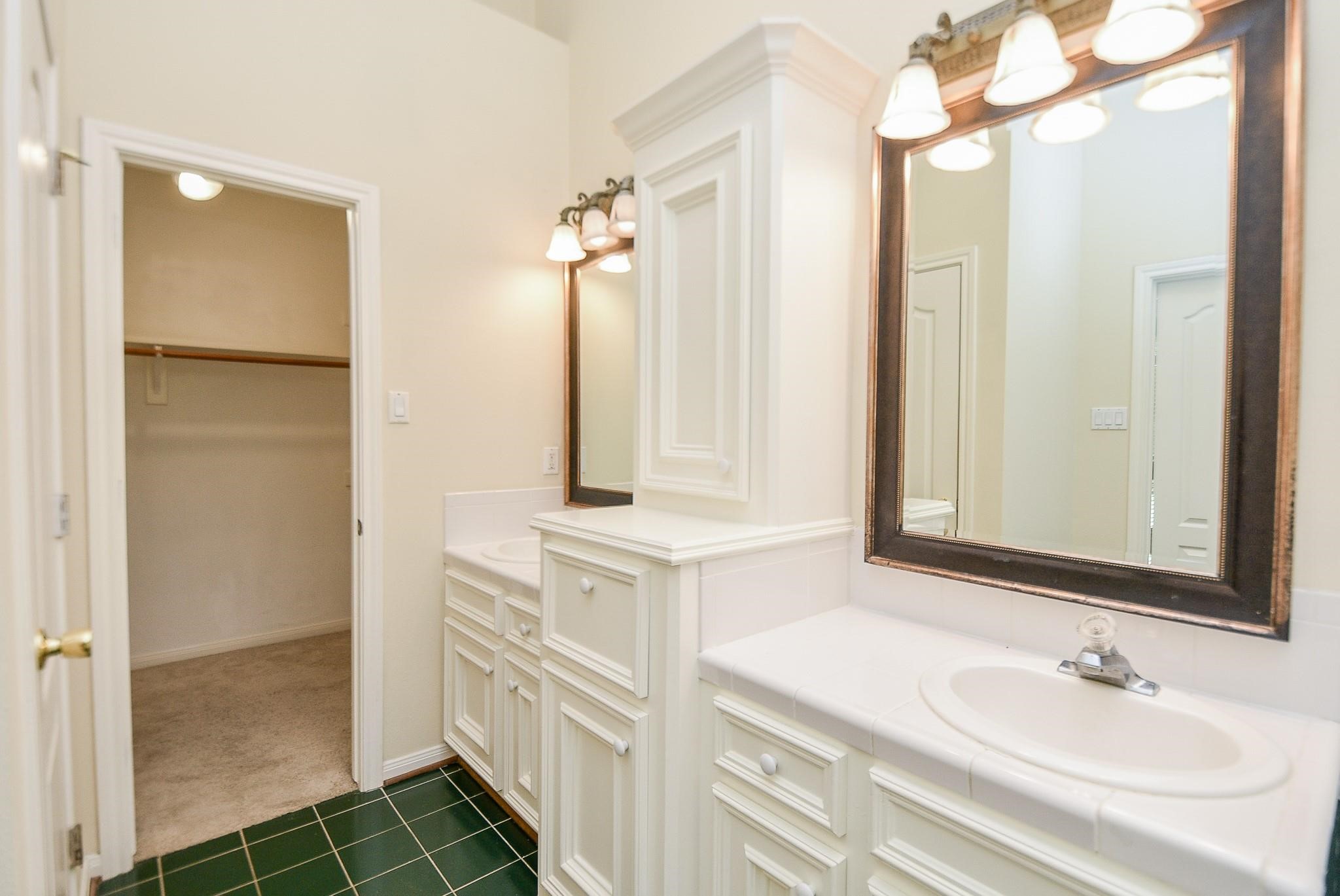 21807 Windsor Castle Drive Spring, TX 77388 - Photo 20 of 32