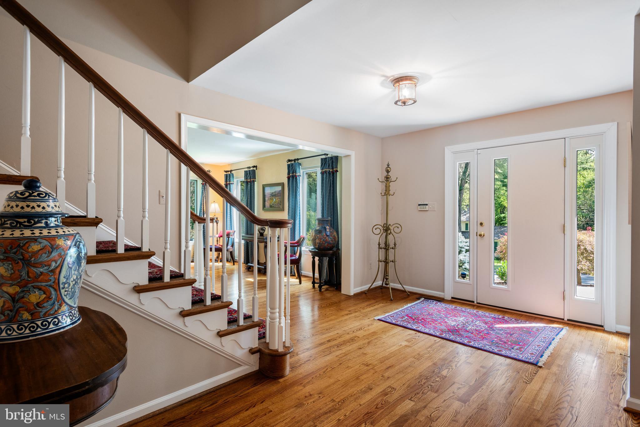 419 Round Hill Road Wayne, PA 19087 - Photo 9 of 68