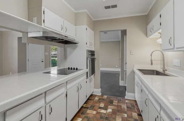 $215,000 | 4339 Arlington Avenue, Port Allen, LA 70767
