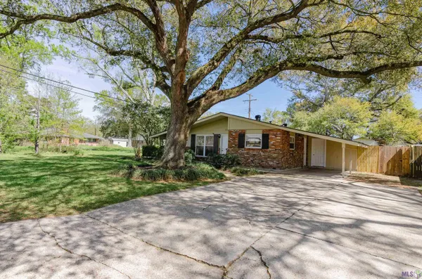 $215,000 | 4339 Arlington Avenue, Port Allen, LA 70767