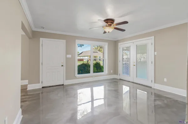 $215,000 | 4339 Arlington Avenue, Port Allen, LA 70767