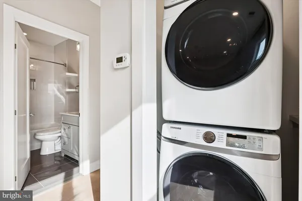 $2,300 | 1102 Staples Street Northeast, Unit 301, Washington, DC 20002