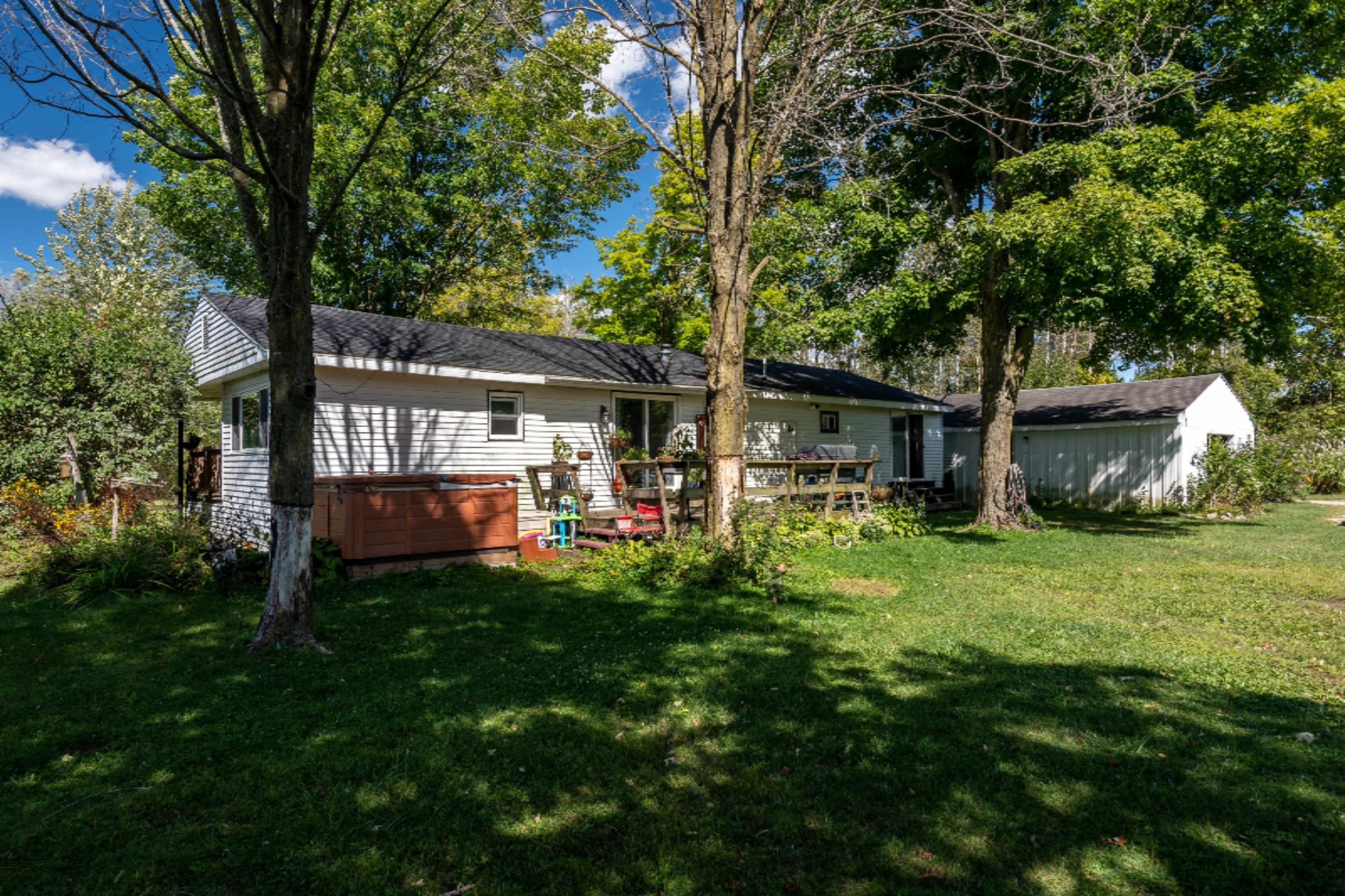 10475 Peck Lake Road Lowell, MI 49331 - Photo 16 of 21 10475 West Peck Lake-18
