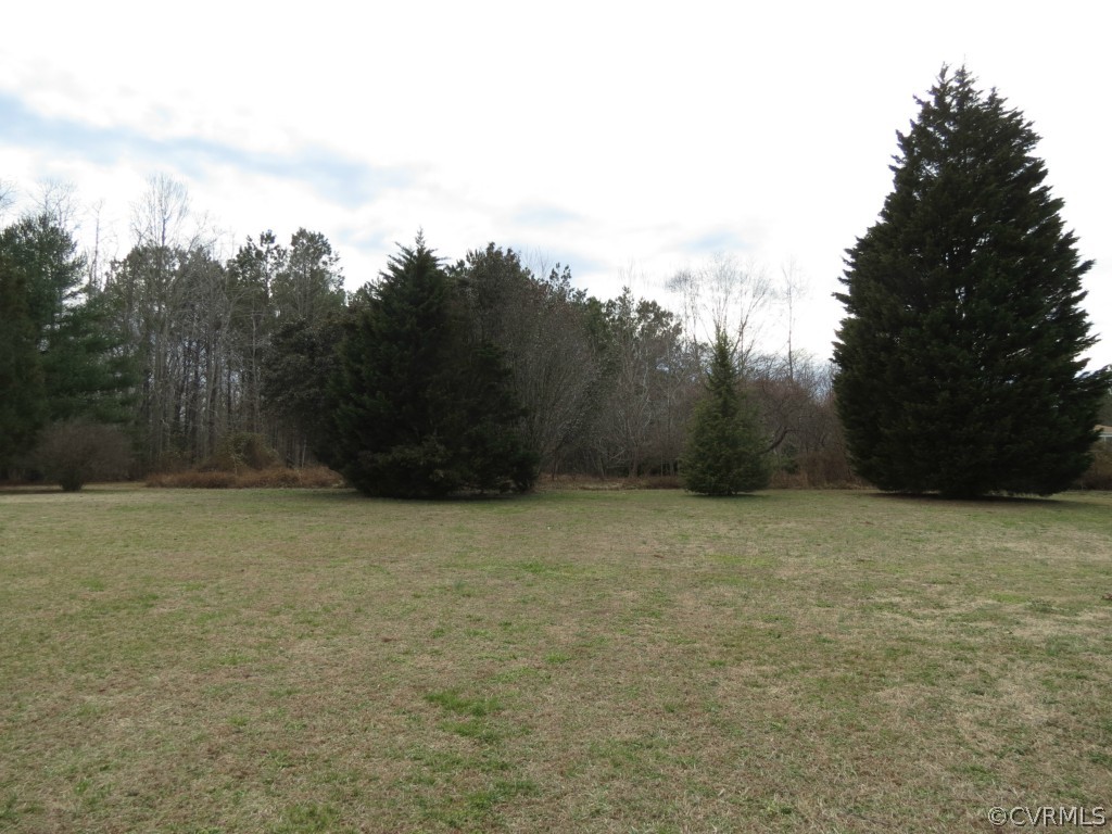 7330 Dutton Road Gloucester, VA 23061 - Photo 18 of 19 Gallery Image 18