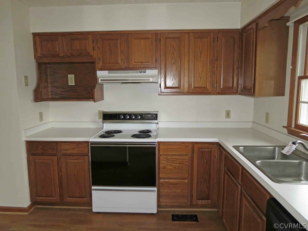 7330 Dutton Road Gloucester, VA 23061 - Photo 7 of 19 Gallery Image 7