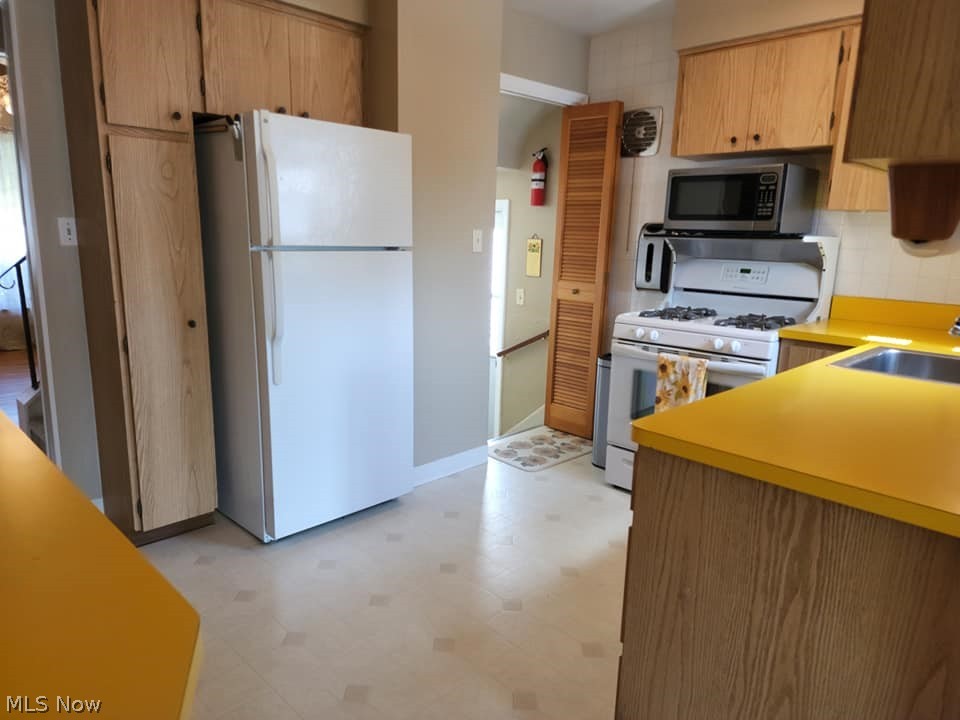 1633 Mapledale Road Wickliffe, OH 44092 - Photo 10 of 27 Gallery Image 10