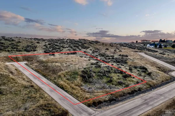 $329,000 | 7167 Sidewinder Road, Star, ID 83669