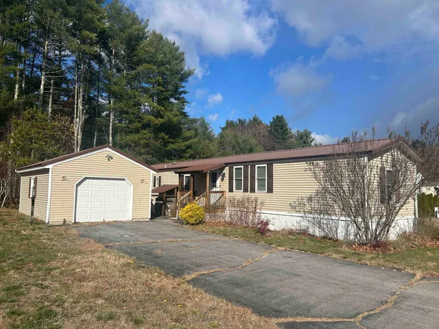 $145,000 | 17 Lynn Lane, Rochester, NH 03867