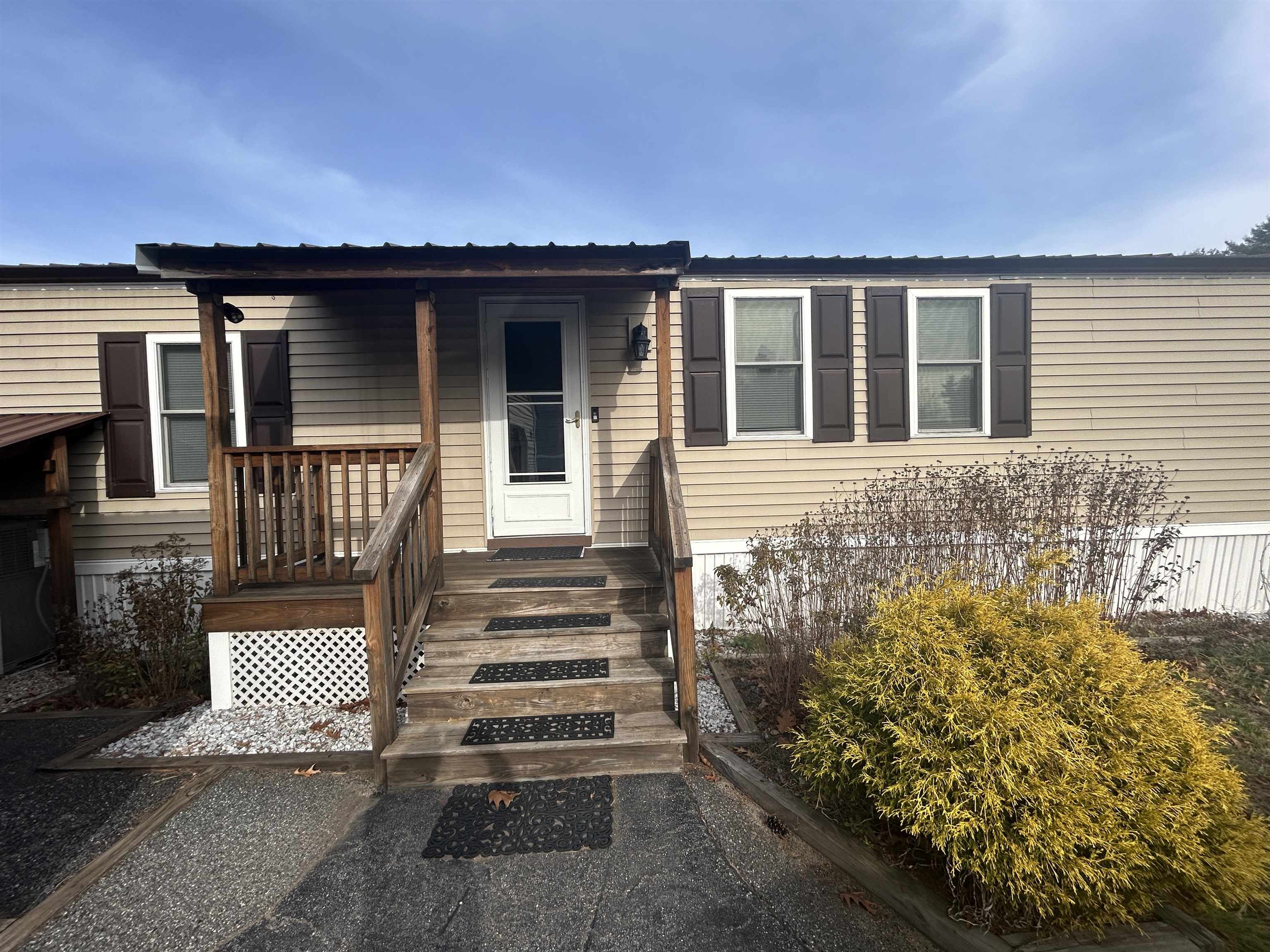 17 Lynn Lane Rochester, NH 03867 - Photo 3 of 24