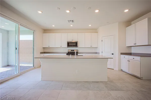 $3,200 | 5644 Hill Spire Street, Las Vegas, NV 89166