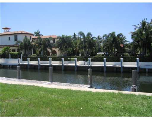 680 Lakeview Terrace Boca Raton, FL 33431 - Photo 1 of 4 Primary Photo