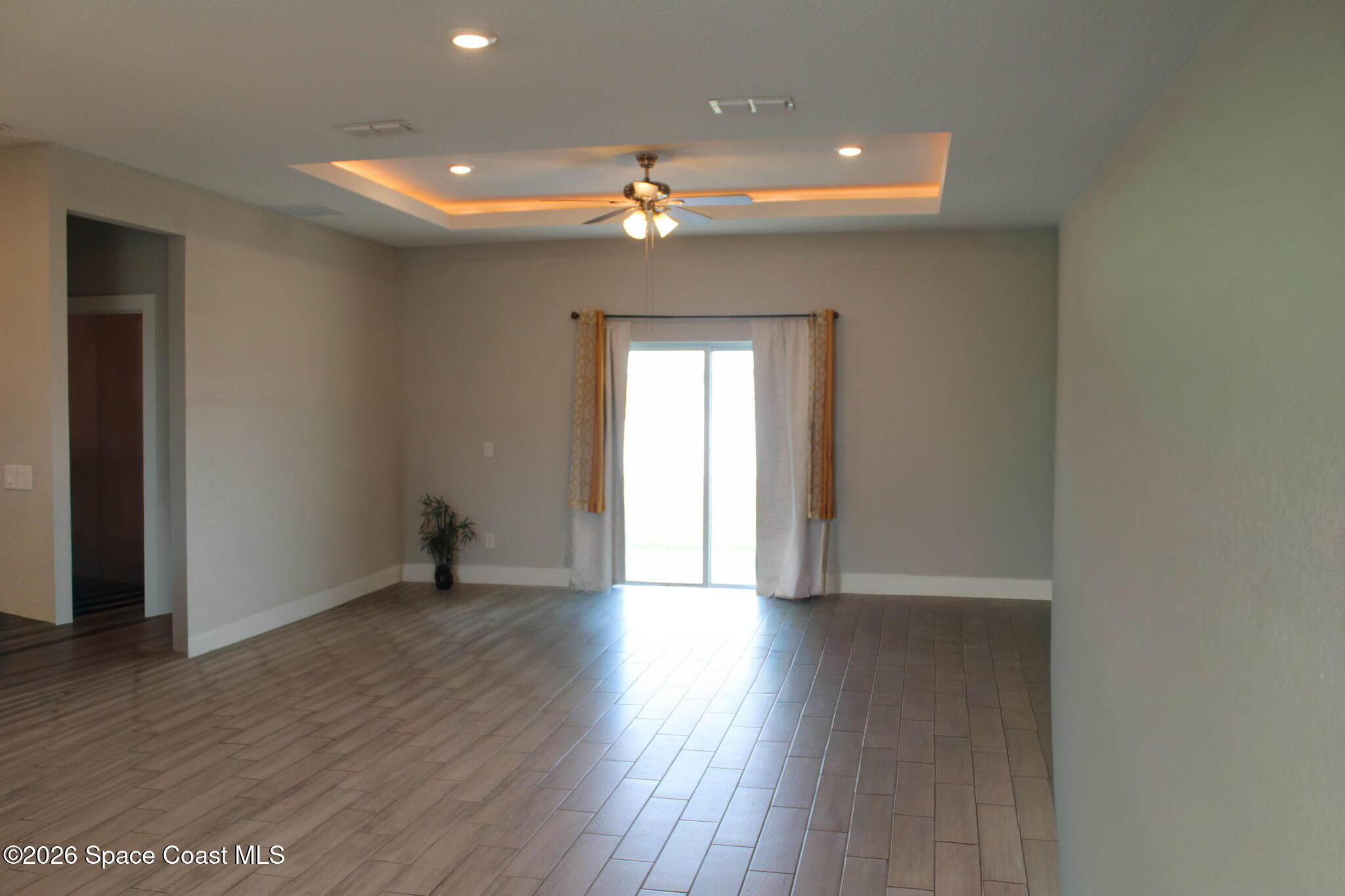 2207 Rio Grande Canyon Loop Kissimmee, FL 34759 - Photo 4 of 14 living area