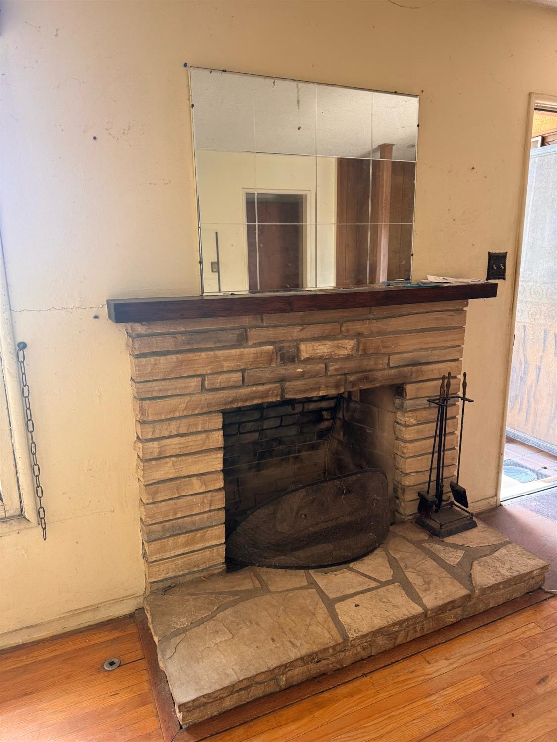 677 Rossmore Road Goleta, CA 93117 - Photo 11 of 26 Gallery Image 11