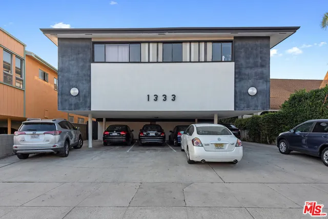 $3,600 | 1333 South Ogden Drive, Unit 2, Los Angeles, CA 90019