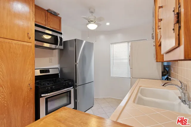 $3,600 | 1333 South Ogden Drive, Unit 2, Los Angeles, CA 90019