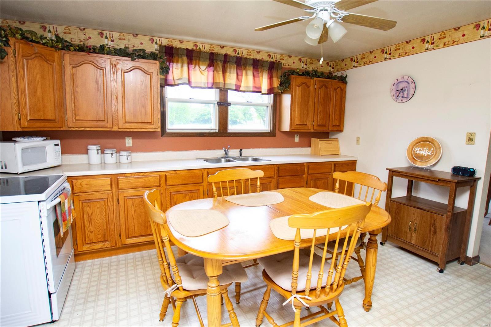 7617 Walsh Road Godfrey, IL 62035 - Photo 14 of 34 Gallery Image 14