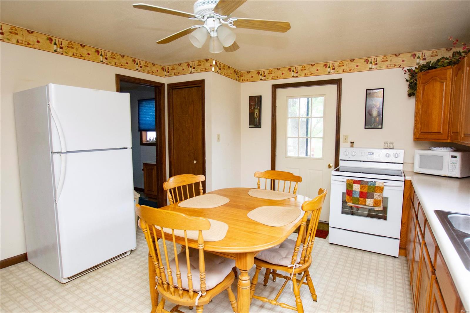 7617 Walsh Road Godfrey, IL 62035 - Photo 16 of 34 Gallery Image 16